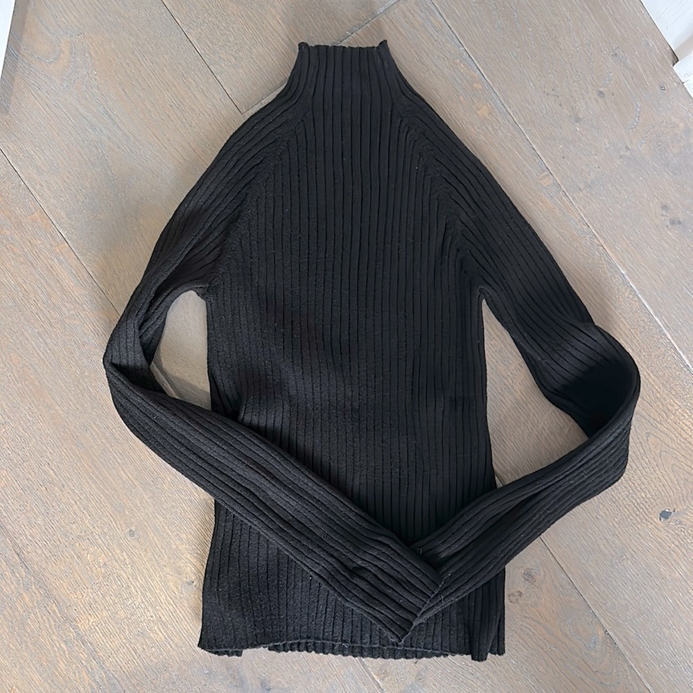 Black ribbed turtleneck